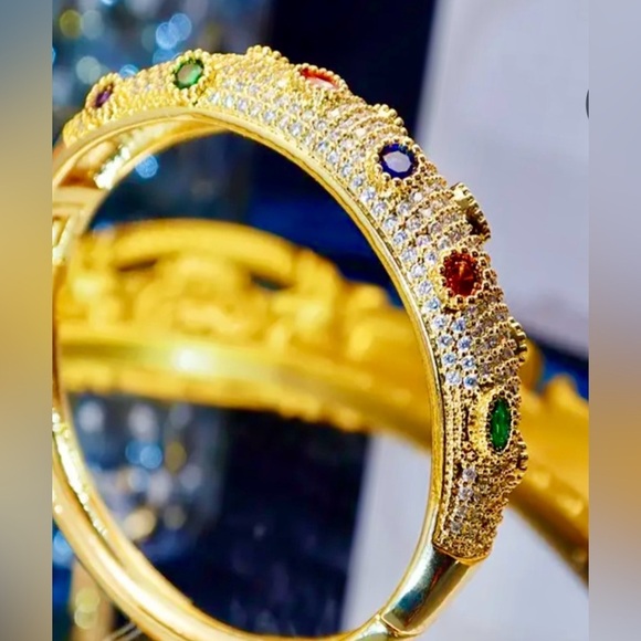 Elegant Gold Multi-Color Gemstone Bangle - Picture 5 of 5